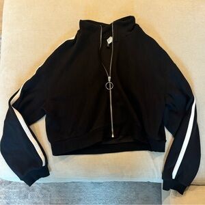 H&M Black Zip-Up Cropped Pullover with White Zipper Teeth